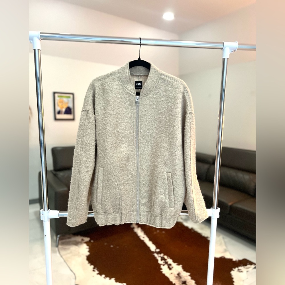 Zara oversized boucle bomber zippered ivory jacket Sz XS